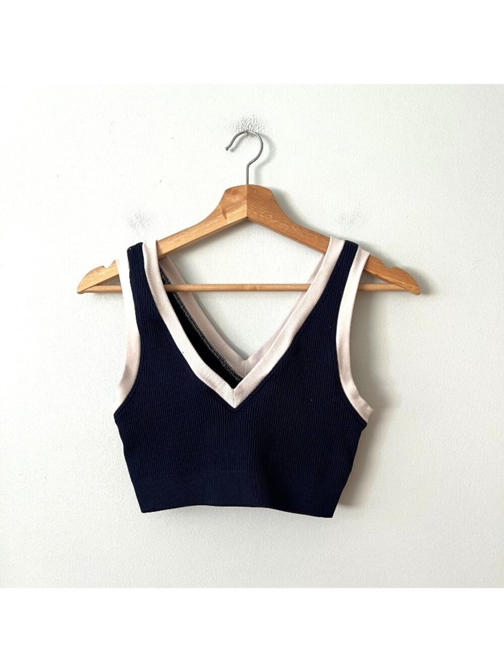 Aerie Navy Blue White Ribbed V-Neck Cropped Tank Bra Women's Size Small